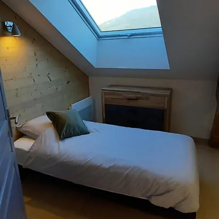 Apartment Atypique, Vosges, Chez Bubu, Ecole Renovee Bain Nordique Et Nature