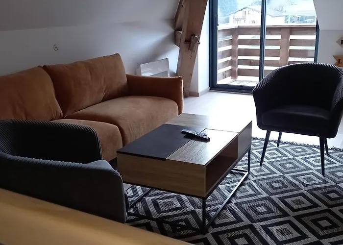 Atypique, Vosges, Chez Bubu, Ecole Renovee Bain Nordique Et Nature